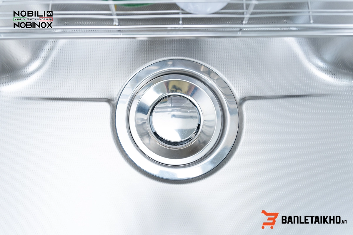 Chất liệu inox cao cấp