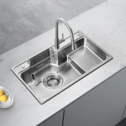 Bồn rửa chén Nobinox Higon NH905 với chất liệu inox chống bám bẩn hiệu quả.