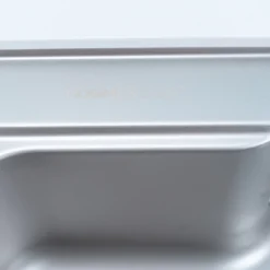 Chậu rửa bát Nobinox Liken NL725D chống trầy xước và dễ làm sạch.