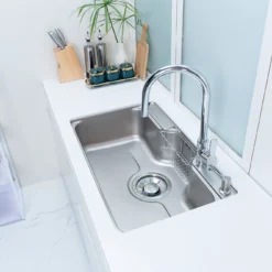 Chậu rửa bát 1 hố Nobinox Liken NL725D với thiết kế dễ dàng bảo dưỡng.