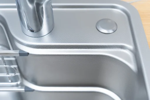 Bồn rửa chén 1 hố Nobinox Liken NL792D dễ dàng lắp đặt và sử dụng.
