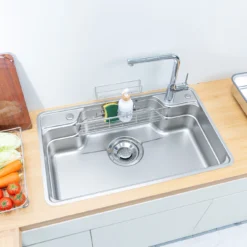 Chậu rửa bát 1 hố Nobinox Liken NL792D chịu lực và bền bỉ theo thời gian.