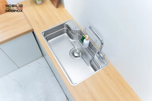 Chậu rửa bát 1 hố Nobinox Liken NL792D giúp căn bếp thêm hiện đại.