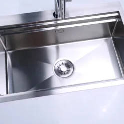 CHẬU RỬA BÁT 1 HỐ ARTINOX TITANIUM NA805T với thiết kế bồn rửa chén inox hiện đại, chậu rửa chén tiện dụng cho mọi gian bếp