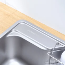Chậu rửa bát 1 hố Nobinox Liken NL724D thiết kế hiện đại.