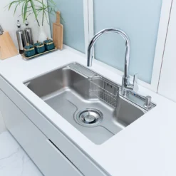 Bồn rửa chén Nobinox Liken NL725D giúp bảo vệ không gian bếp của bạn.