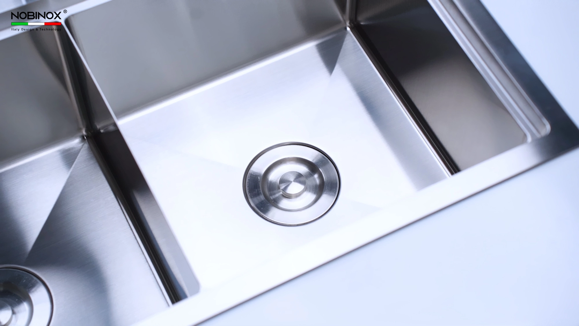 CHẬU RỬA BÁT 2 HỐ NOBINOX LUMIA NJ522 bồn rửa chén rộng rãi, phù hợp không gian bếp gia đình CHẬU RỬA BÁT 2 HỐ NOBINOX LUMIA NJ522 bồn rửa chén rộng rãi, phù hợp không gian bếp gia đình