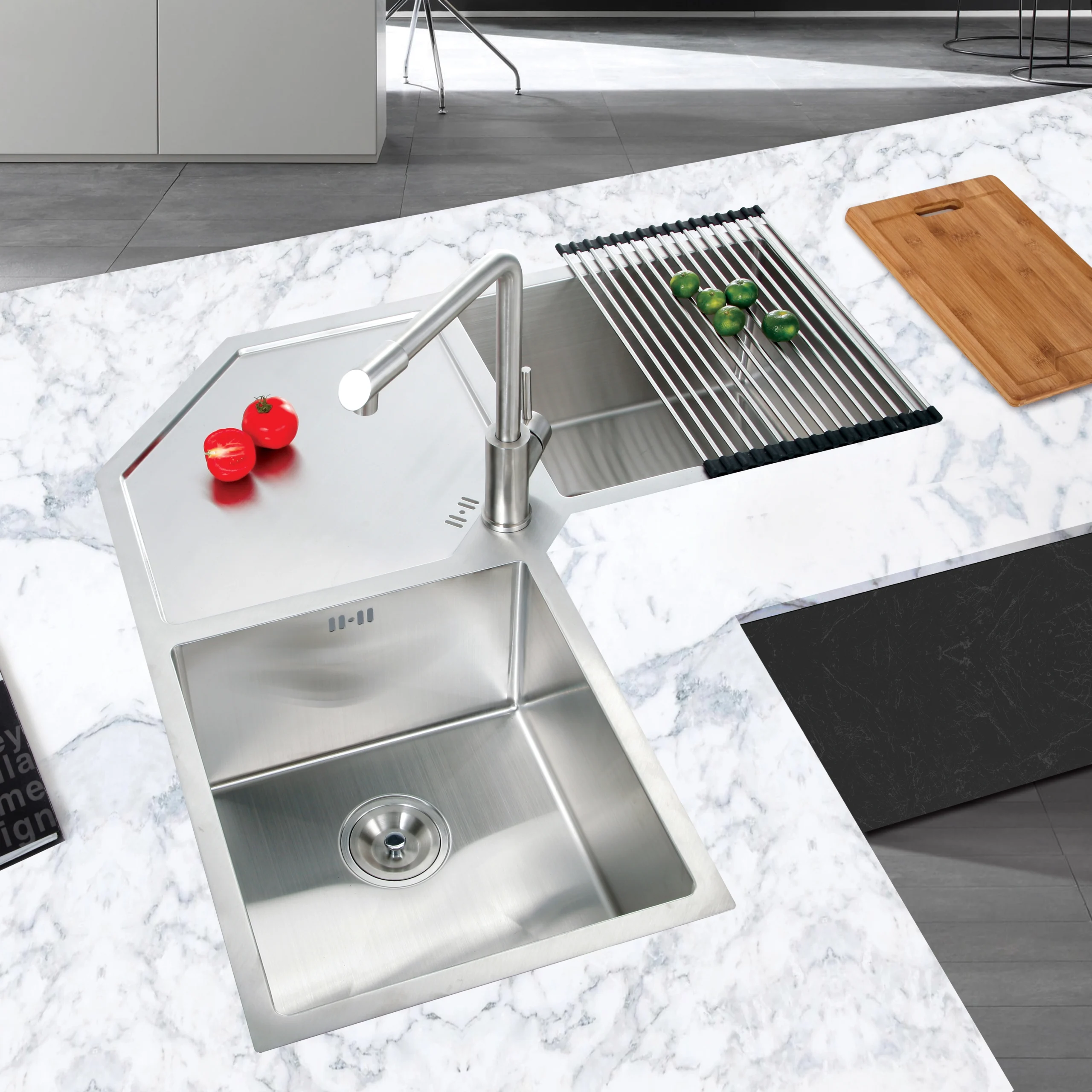 Ảnh thực tế chậu rửa LIKEN trong bếp Chậu rửa inox góc 2 hố LIKEN NL700 kèm thớt và khay cuộn