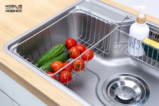 Bồn rửa chén Nobinox Liken NL724D bề mặt mịn màng, dễ lau chùi.