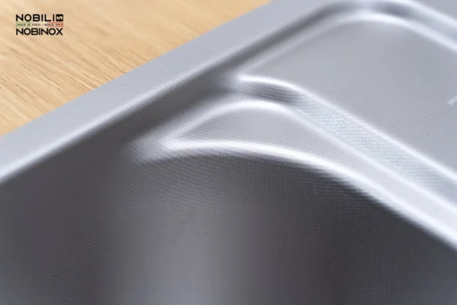 Bồn rửa chén Nobinox Liken NL724D giúp tiết kiệm thời gian làm sạch.