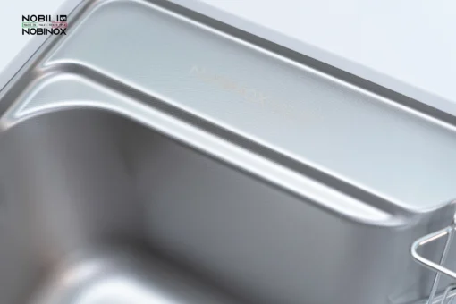 Bồn rửa chén Nobinox Liken NL725D chắc chắn, chịu lực tốt trong mọi điều kiện.
