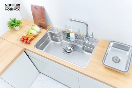 Chậu rửa bát Nobinox Liken NL792D giúp tăng tính thẩm mỹ cho không gian bếp.