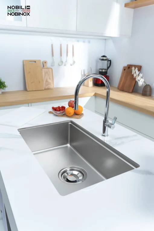 VÒI RỬA BÁT DÂY RÚT NOBILI FLAG NB205 vòi nước rửa chén thiết kế dây rút, dễ dàng điều chỉnh