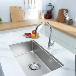 VÒI RỬA BÁT DÂY RÚT NOBILI FLAG NB205 vòi nước rửa chén thiết kế dây rút, dễ dàng điều chỉnh