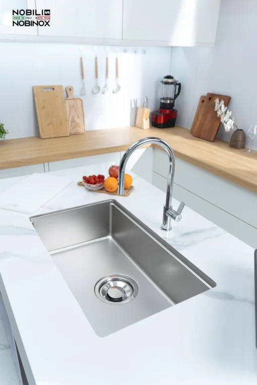 VÒI RỬA BÁT DÂY RÚT NOBILI FLAG NB205 vòi nước rửa chén thiết kế dây rút, dễ dàng điều chỉnh