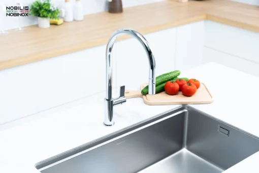 VÒI RỬA BÁT DÂY RÚT NOBILI FLAG NB205 vòi nước rửa chén inox chống gỉ, bền bỉ theo thời gian