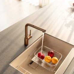 VÒI RỬA BÁT DÂY RÚT NOBILI MANIA NB217B vòi nước rửa chén tiết kiệm nước, thiết kế đẹp mắt